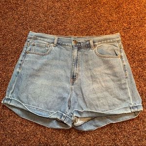 American Eagle Jean Mom Short